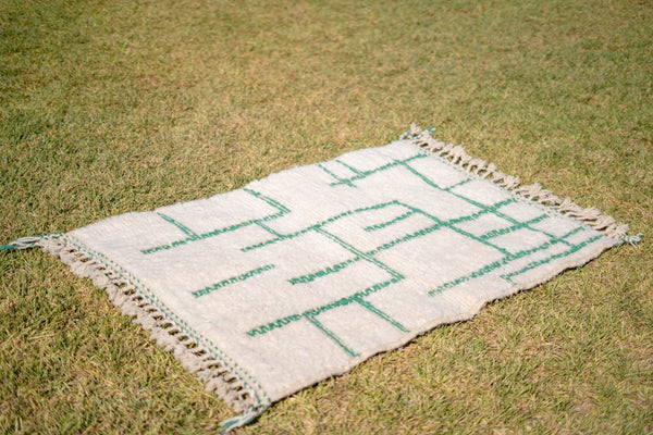 "SABRA" 143x103 cm: Tapis Beni Ouarain 100% laine