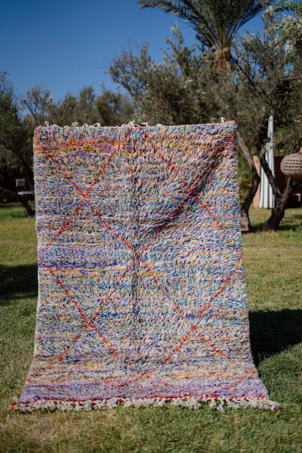 "TUTTI FRUTTI" 247 x 152 cm: Tapis Beni Ouarain 100% laine